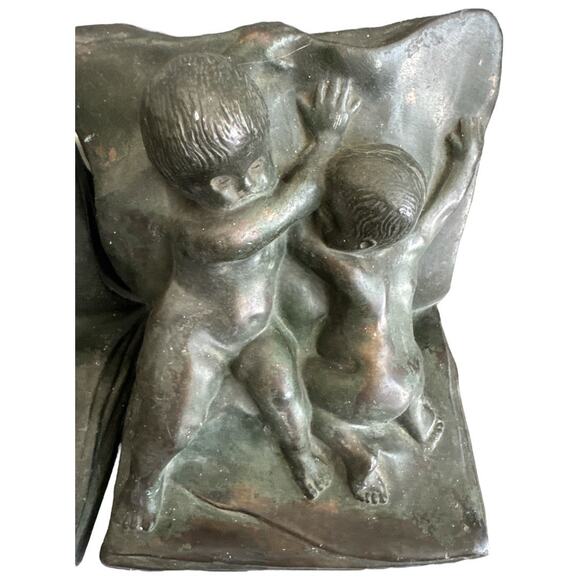 Set of 2 Bronze Clad Playful Angels Putti Bookends - Picture 3 of 10